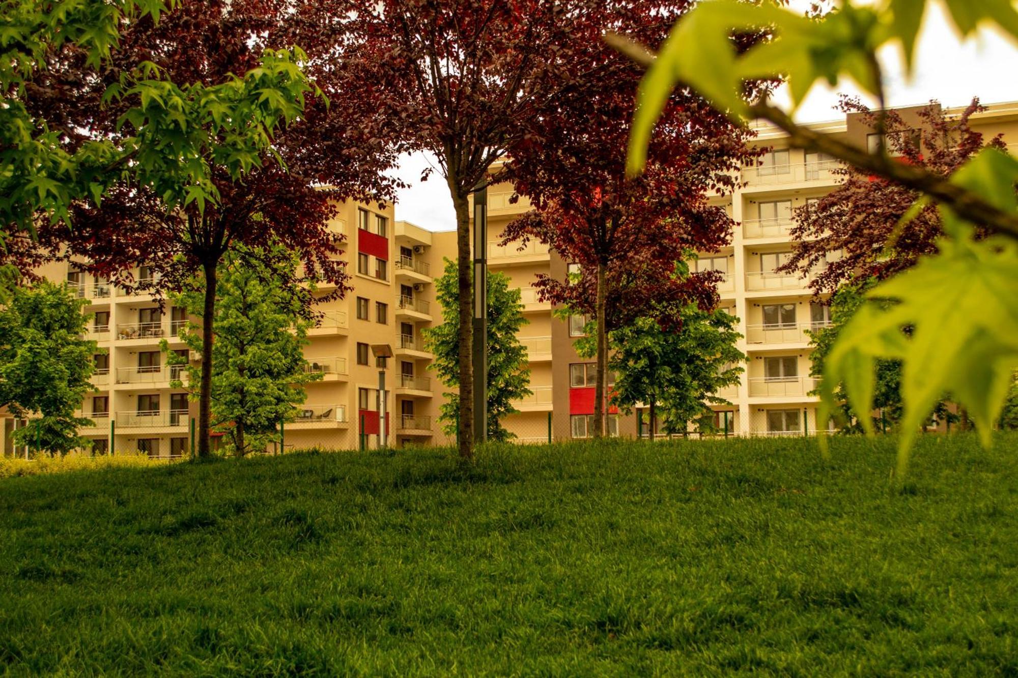 Apartment Solar D3, Private Parking, One Bedroom Bucarest Esterno foto